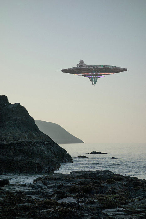 Ufo Flying Saucer Alien Spacecraft Greeting Card by Coneyl Jay