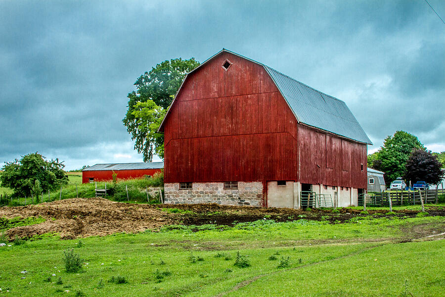 Red Barn by Bill Gallagher