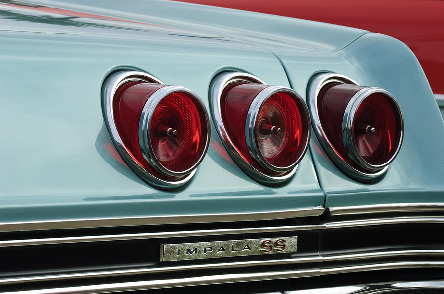1965 インパラ　テールベゼル 1965 Chevrolet Impala SS Taillight Emblem Photograph by Jill Reger