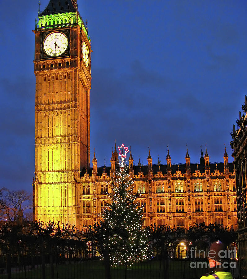 big-ben-and-christmas-tree-